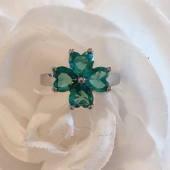 Blue-Green Aquamarine & Silver Ring - Picture 2 of 6
